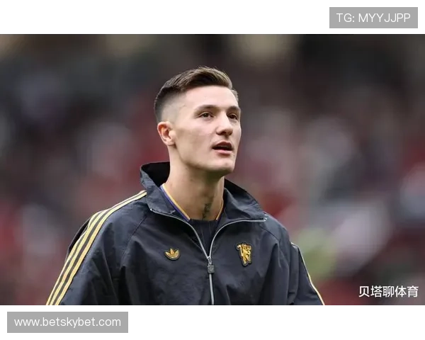 波兰球员转会巴萨最新动态:莱万加盟后表现稳健