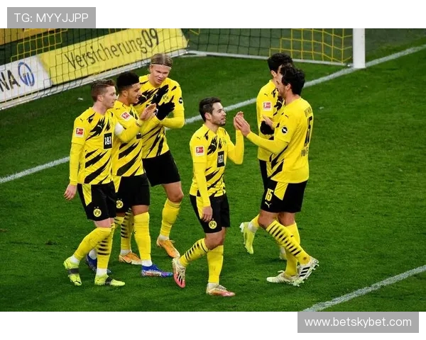 多特蒙德战术失衡与更衣室动荡加剧，争冠形势承压或成重建契机