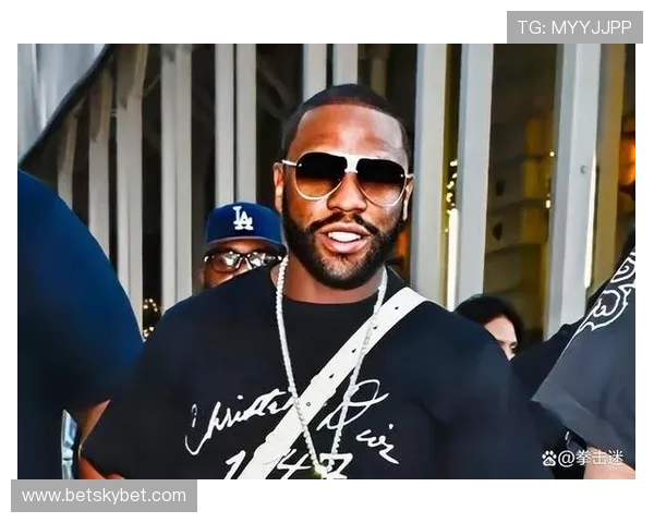 梅威瑟打完比赛顺手买下整层珠宝店？